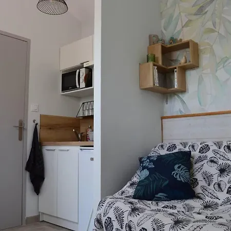 Agreable Studio Lumineux Pour Escapade A Deux ! 1 Piece Avec Salle De Bain - 14m2 - Exterieur Privatif - * Saint-Laurent-de-la-Salanque