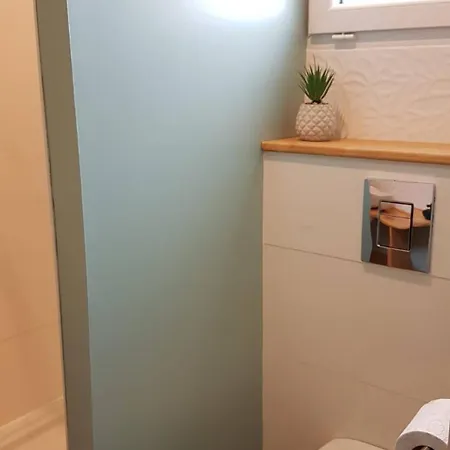 Agreable Studio Lumineux Pour Escapade A Deux ! 1 Piece Avec Salle De Bain - 14m2 - Exterieur Privatif - Daire Saint-Laurent-de-la-Salanque