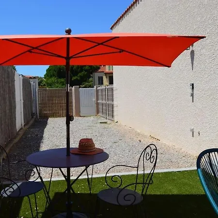 Daire Agreable Studio Lumineux Pour Escapade A Deux ! 1 Piece Avec Salle De Bain - 14m2 - Exterieur Privatif - Saint-Laurent-de-la-Salanque